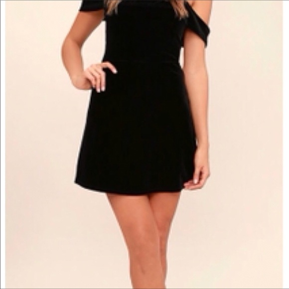 ❤️LAST ONE❤️ Velvet Off The Shoulder Dress - Picture 3 of 7